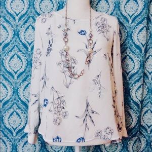 Beautiful Anna Taylor Loft High/Low Blouse